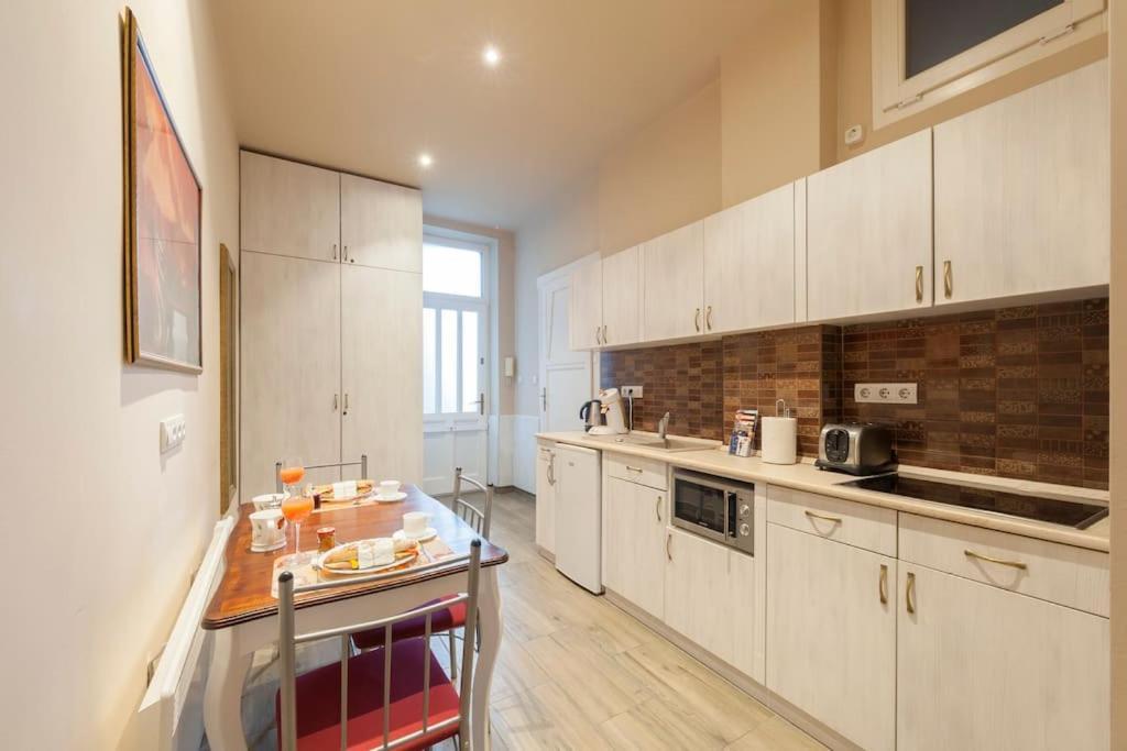 Apartment Standard By Hi5 - Rumbach - Synagogue