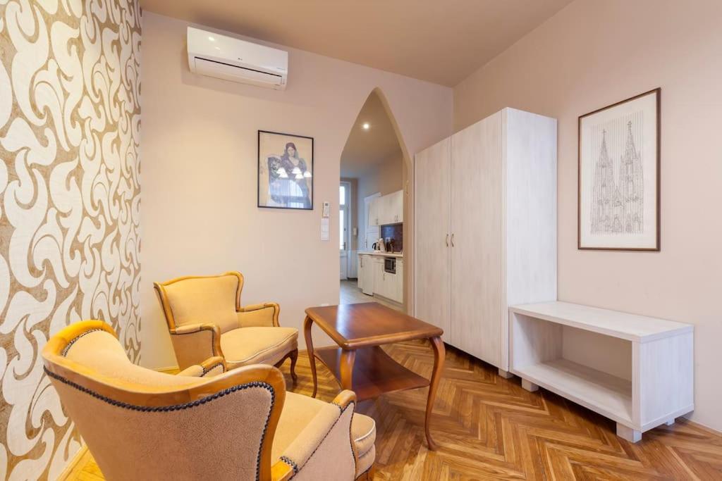 Standard By Hi5 - Rumbach - Synagogue Apartment